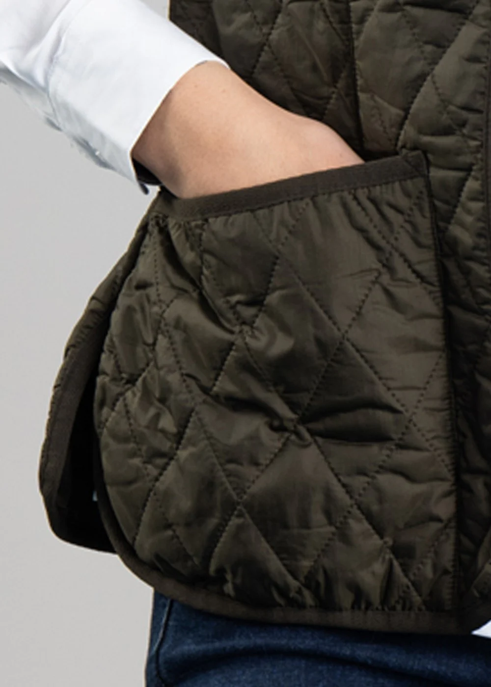 Betty Interactive Liner - Image 4